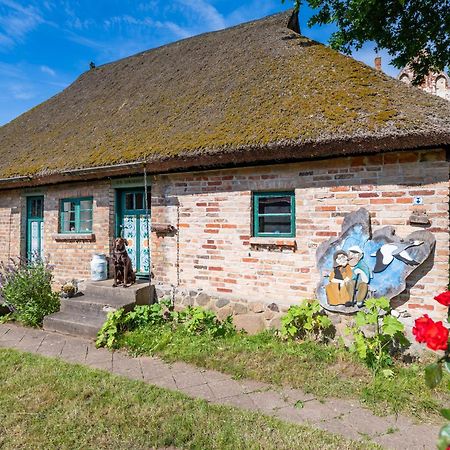 Apartament Hexenhaus Auf Ruegen Rappin Zewnętrze zdjęcie