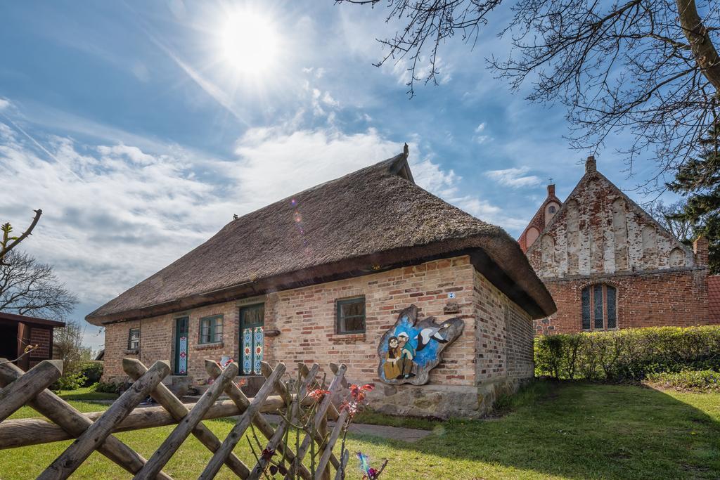 Apartament Hexenhaus Auf Ruegen Rappin Zewnętrze zdjęcie